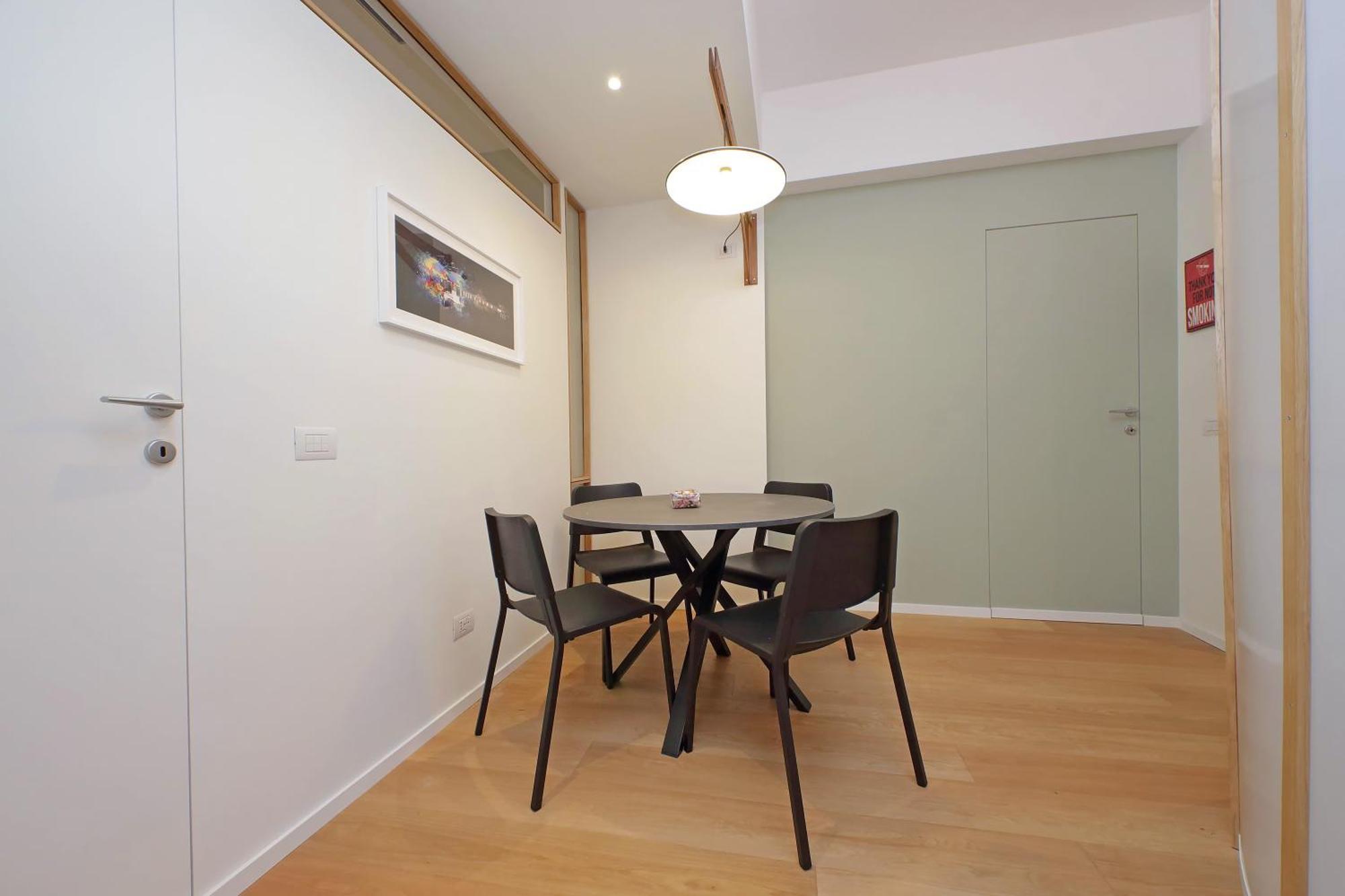 Apartment Modern Family Rome